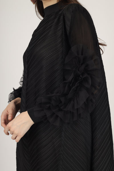 Black flower sleeve dress